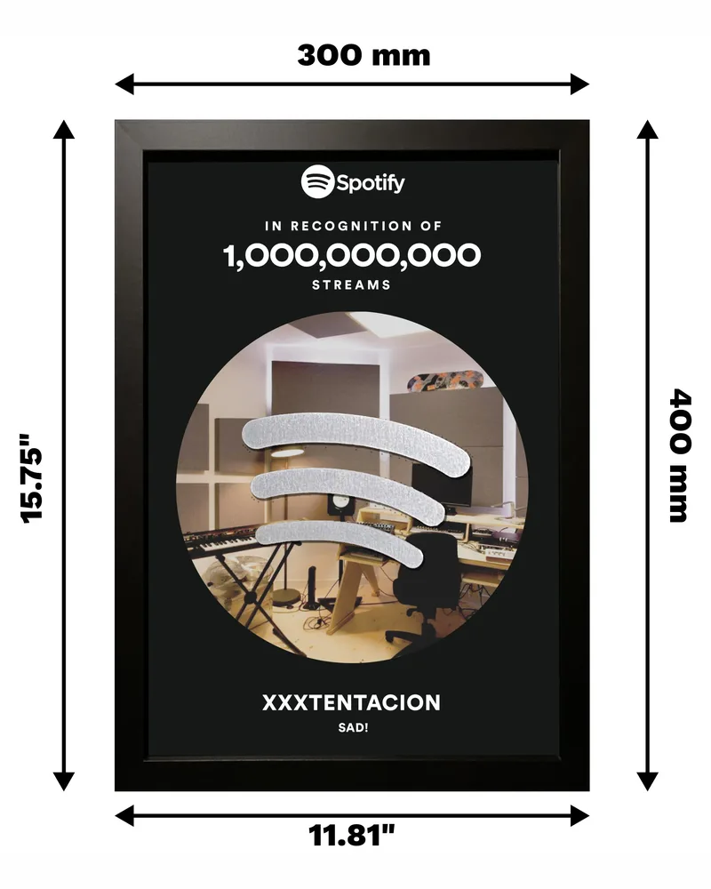Award dimensions 30x40cm — Awards For Creators