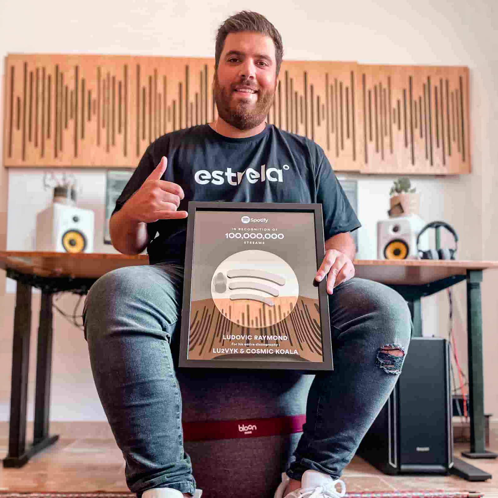 Ludovic avec son trophée Spotify